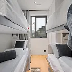 Naast T - Beautifully Furnished With Sea View Apartment
