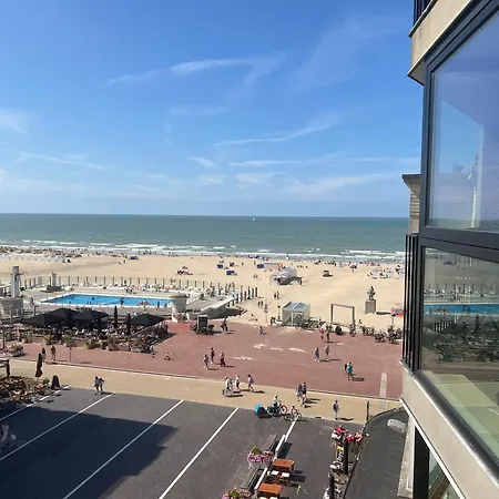 Lejlighed Naast T - Beautifully Furnished With Sea View Oostduinkerke