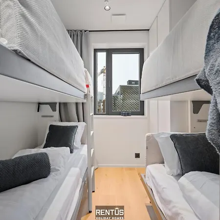 Naast T - Beautifully Furnished With Sea View דירה